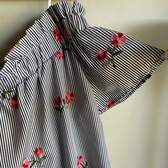 ACTIVE USA | Floral Off Shoulder Top - Picture 5 of 6